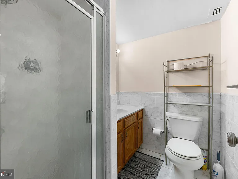 1 E University Pkwy #106 — Photo 13
