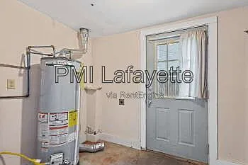 407 S East St — Photo 10