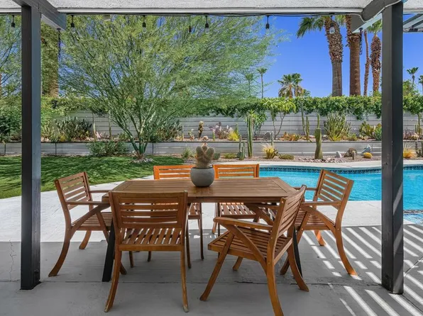 1110 E Vista Chino, Palm Springs, CA 92262