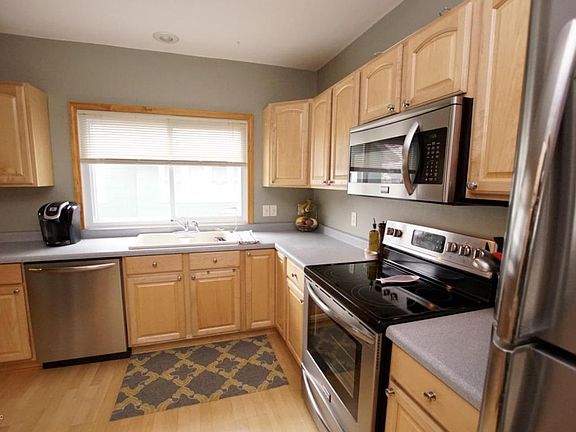 4th image of 1301 Pennoyer Ave