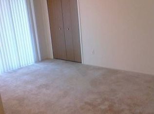 5950 Plum Hollow Dr APT 14, Ypsilanti, MI 48197