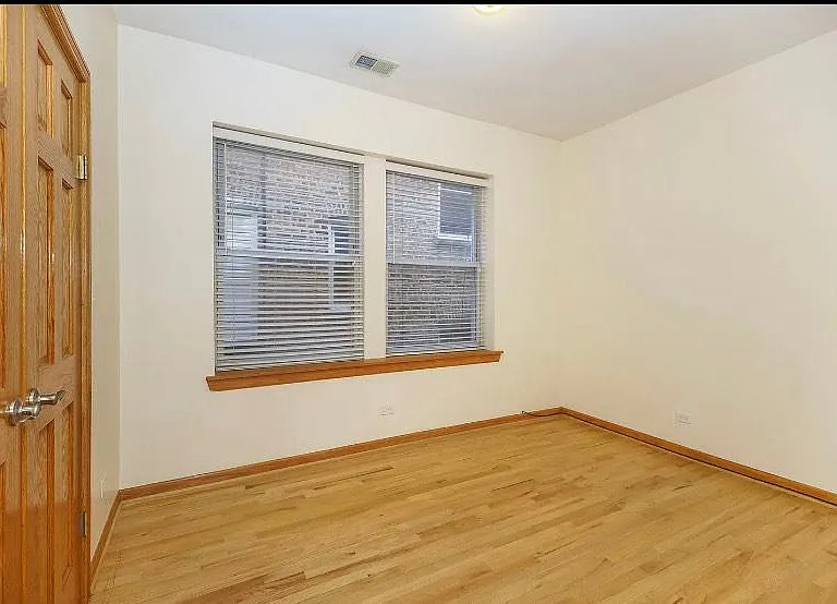 4904 N Drake Ave #2E — Photo 9