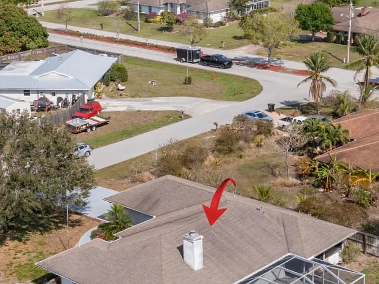 242 SE Duval Ave — Photo 17