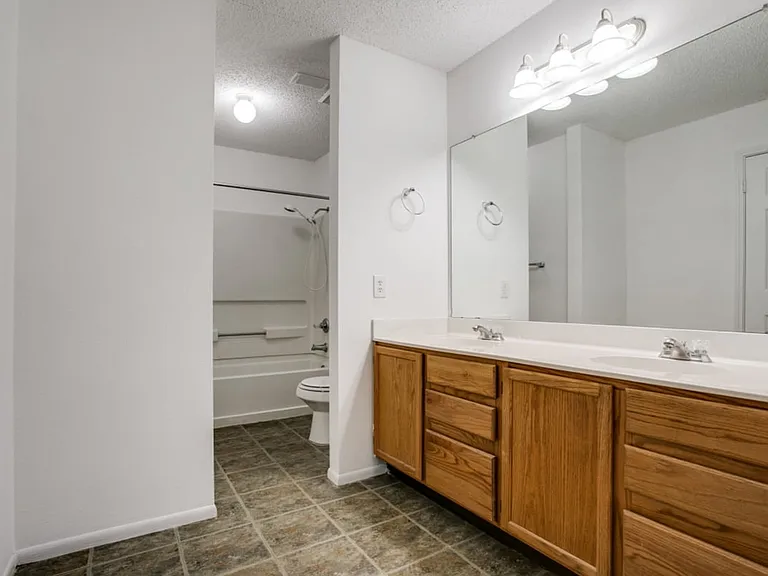 8026 Manderly Pl — Photo 12