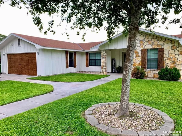 2485 Oak Bend, Beeville 78102