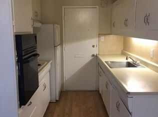 1348 Laurel St APT 2, San Carlos, CA 94070