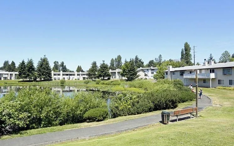 Fountain Lake Townhomes