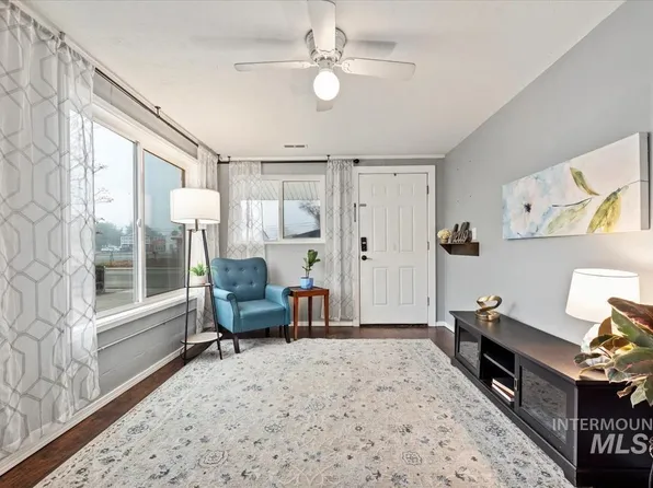 109 E 8 N, Mountain Home, ID 83647