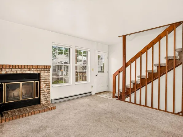 3200 Azalea Dr #F2, Fort Collins, CO 80526