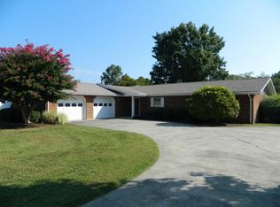 2224 Pendragon Rd, Kingsport, TN 37660