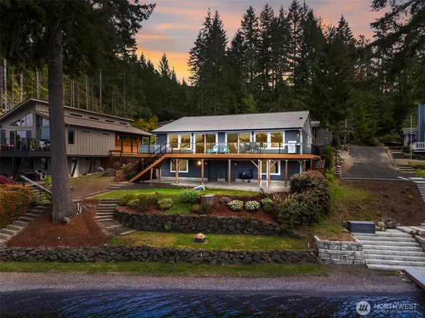 1210 E Mason Lake Drive S, Grapeview, WA 98546