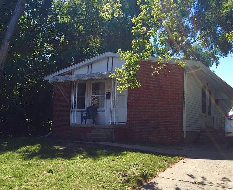 1st image of 1055 Jefferson St