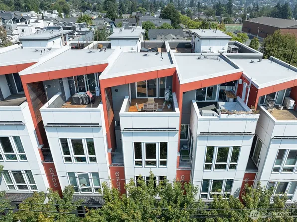 6704 15th Avenue NW, Seattle, WA 98117