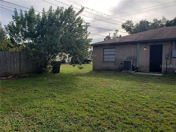 2nd image of 2832 Skyview Dr