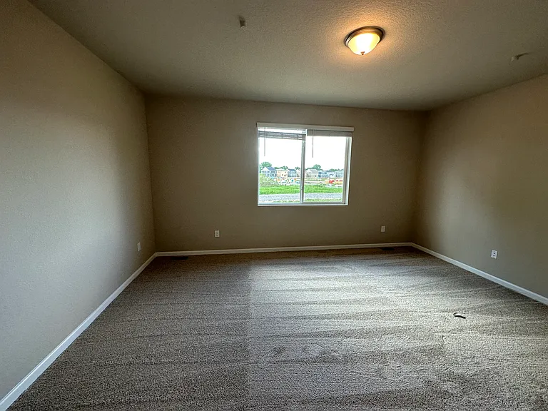 Master bedroom 19x20