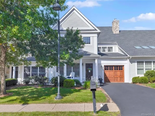 202 Strawberry Lane #202, South Windsor, CT 06074