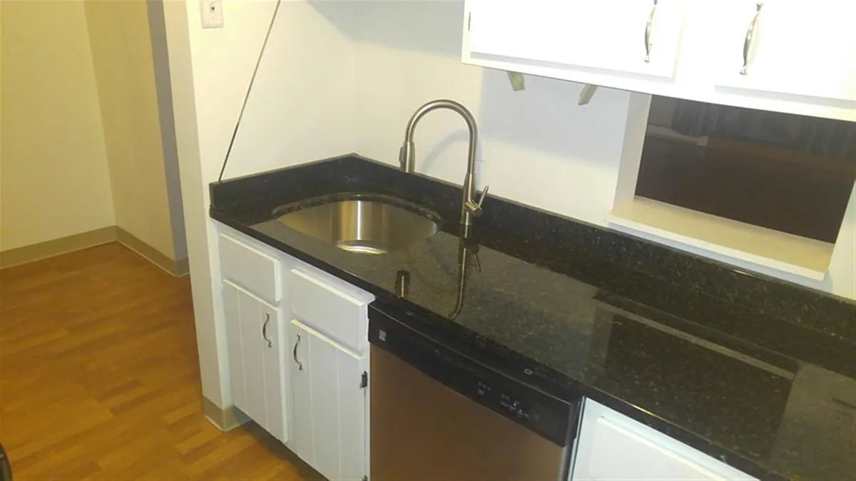 Building Photo - 301 Lowell St #1
