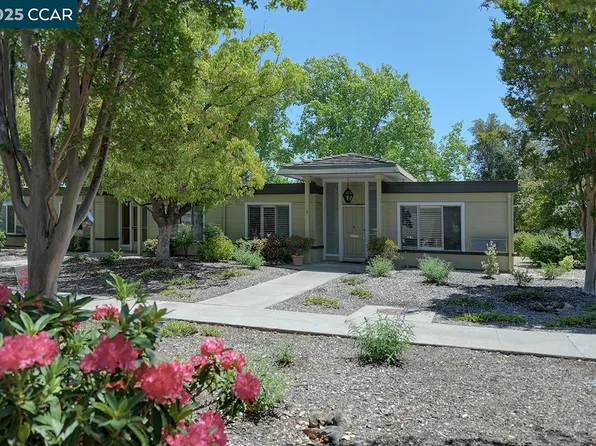 1296 Skycrest Dr APT 8, Walnut Creek, CA 94595