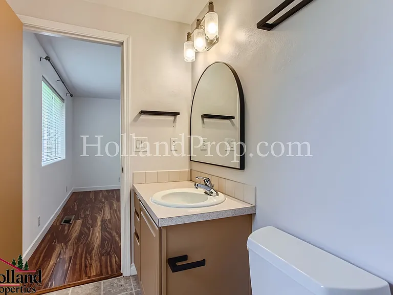10849 NW Glencoe Rd — Photo 14