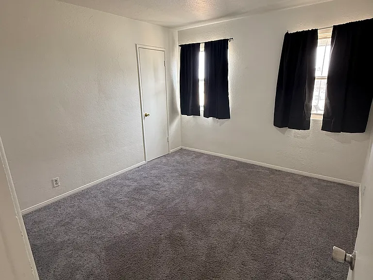 3354 W Avenue L4 — Photo 20