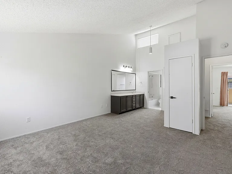 1401 Hood Rd — Photo 17