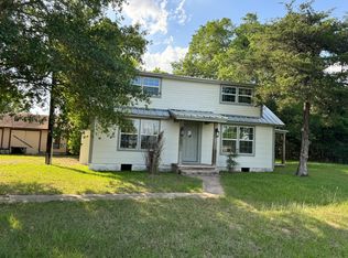 8005 Bauer Rd, Fayetteville, TX 78940