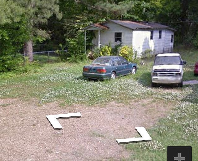 2nd image of 522 Barfield St