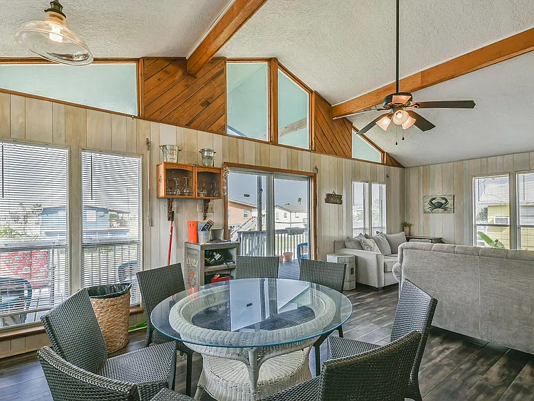 4026 Kent Dr — Photo 17
