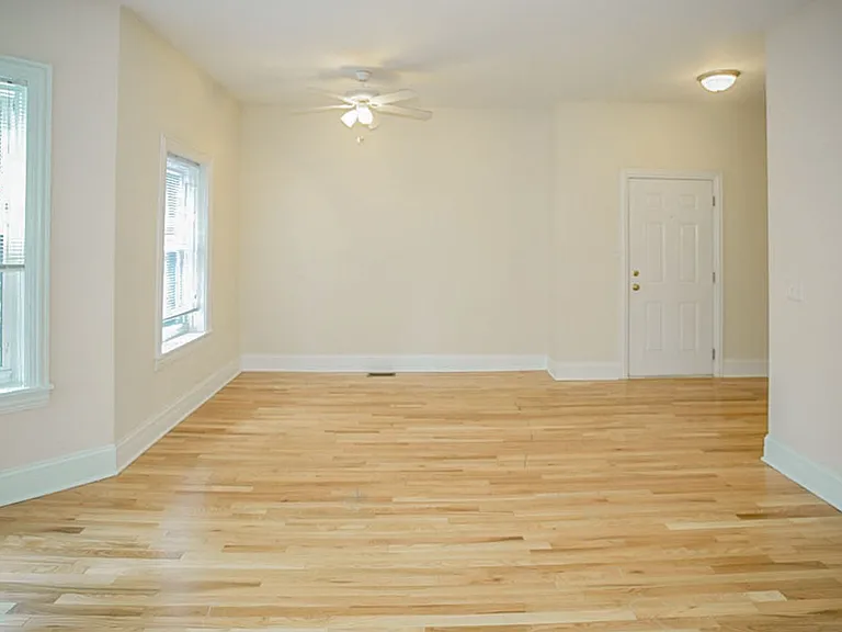 3818 N Sheffield Ave — Photo 31