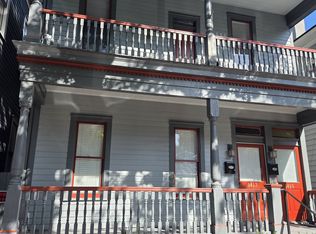 1417 Barnard St, Savannah, GA 31401