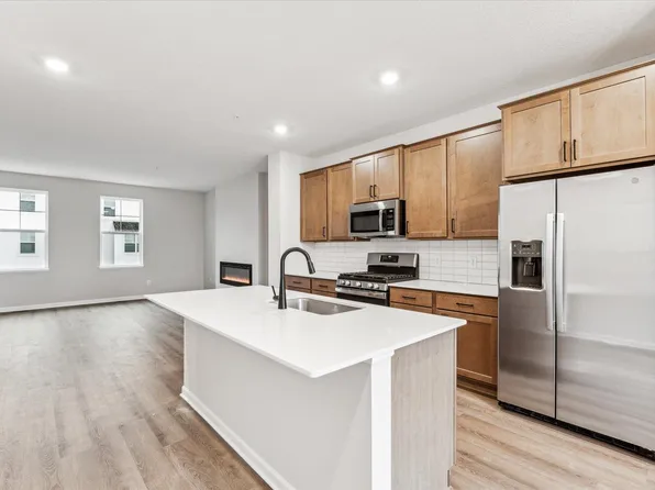 7667 Cruise Way, Inver Grove Heights, MN 55076