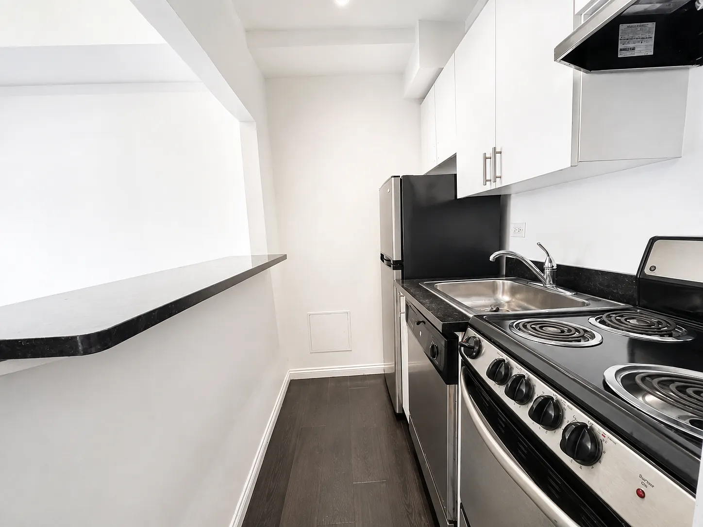 160 West 73rd Street — Photo 3