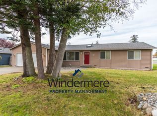 691 NW Columbia Dr, Oak Harbor, WA 98277