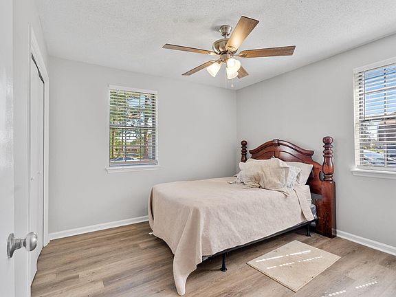 5th image of 2564 Andorra Drive