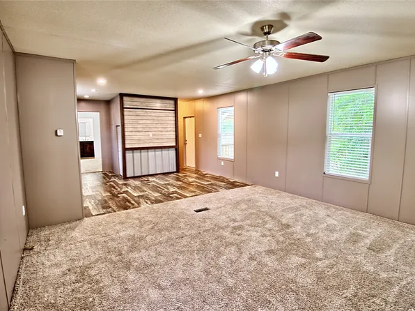 504 Fannin St, Nocona, TX 76255