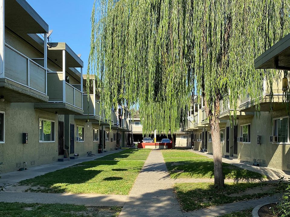 1st image of 1285 Tripp Ave #40