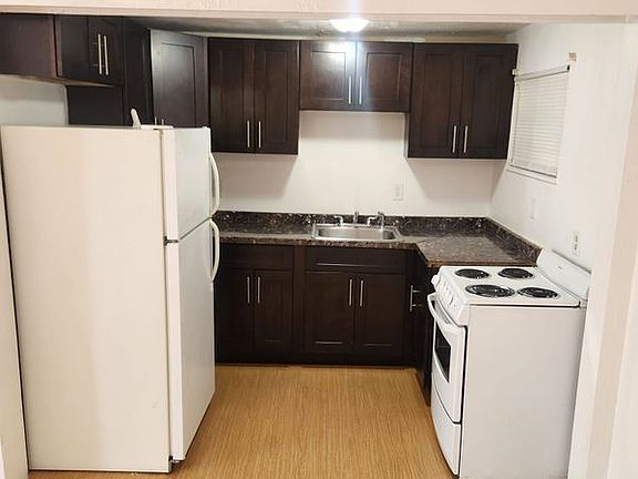 3rd image of 610 NE 35th St #3