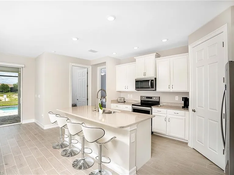 14541 Stern Way — Photo 8
