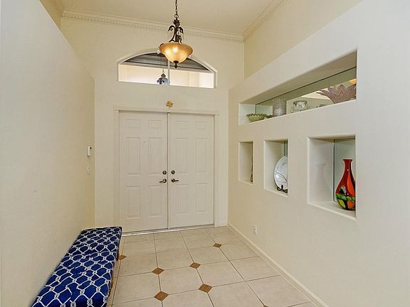 INVITING ENTRANCE