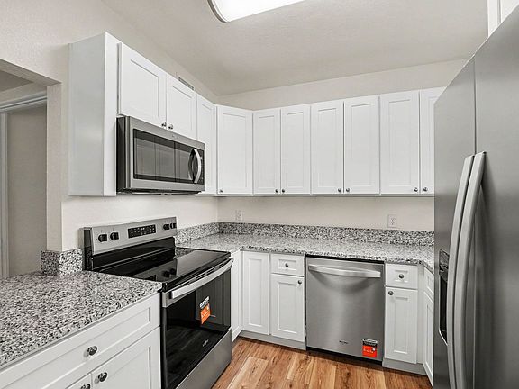 5th image of 1111 Brewer Ct