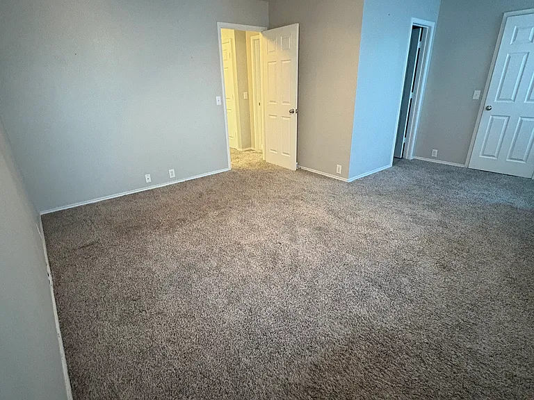 4113 Macy Ln — Photo 11