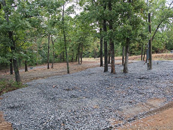 2nd image of Crouch Street Lake Eufaula Est
