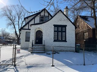 28 E 157th St, Harvey, IL 60426
