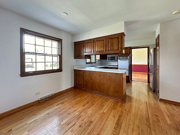5th image of 731 N Kenilworth Ave