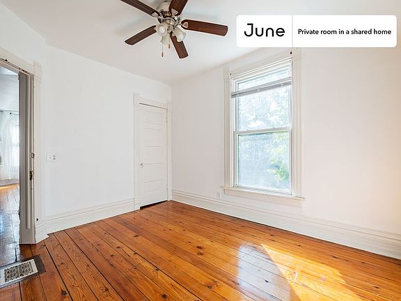 3rd image of 3434 N Paulina St #2-B