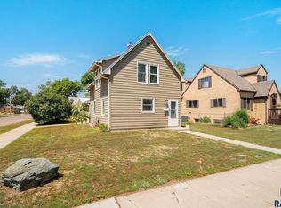 1601 N Highland Ave, Sioux Falls, SD 57103