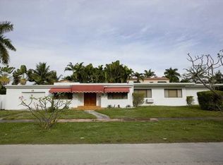 5900 Pine Tree Dr, Miami Beach, FL 33140