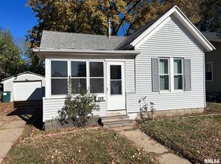 329 Park Ave, Pekin, IL