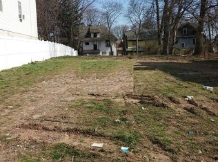 653 S 10th St, Newark, NJ 07108