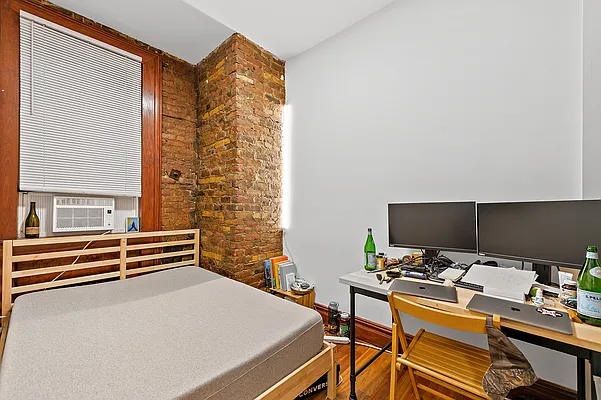 Rented by Compass | media 12